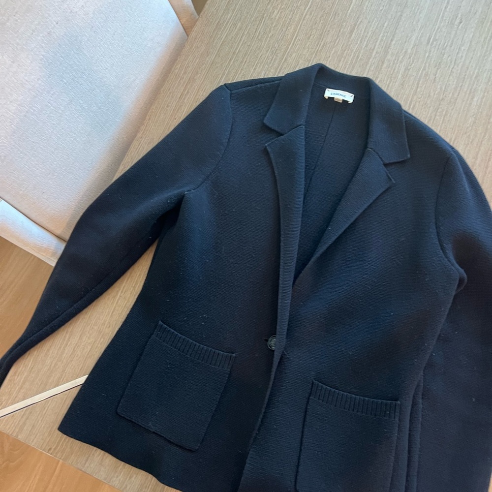 L'AGENCE Classic Black Blazer